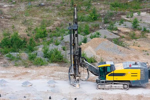 perforación en roca y suelo, dirigidos a los sectores minero3
